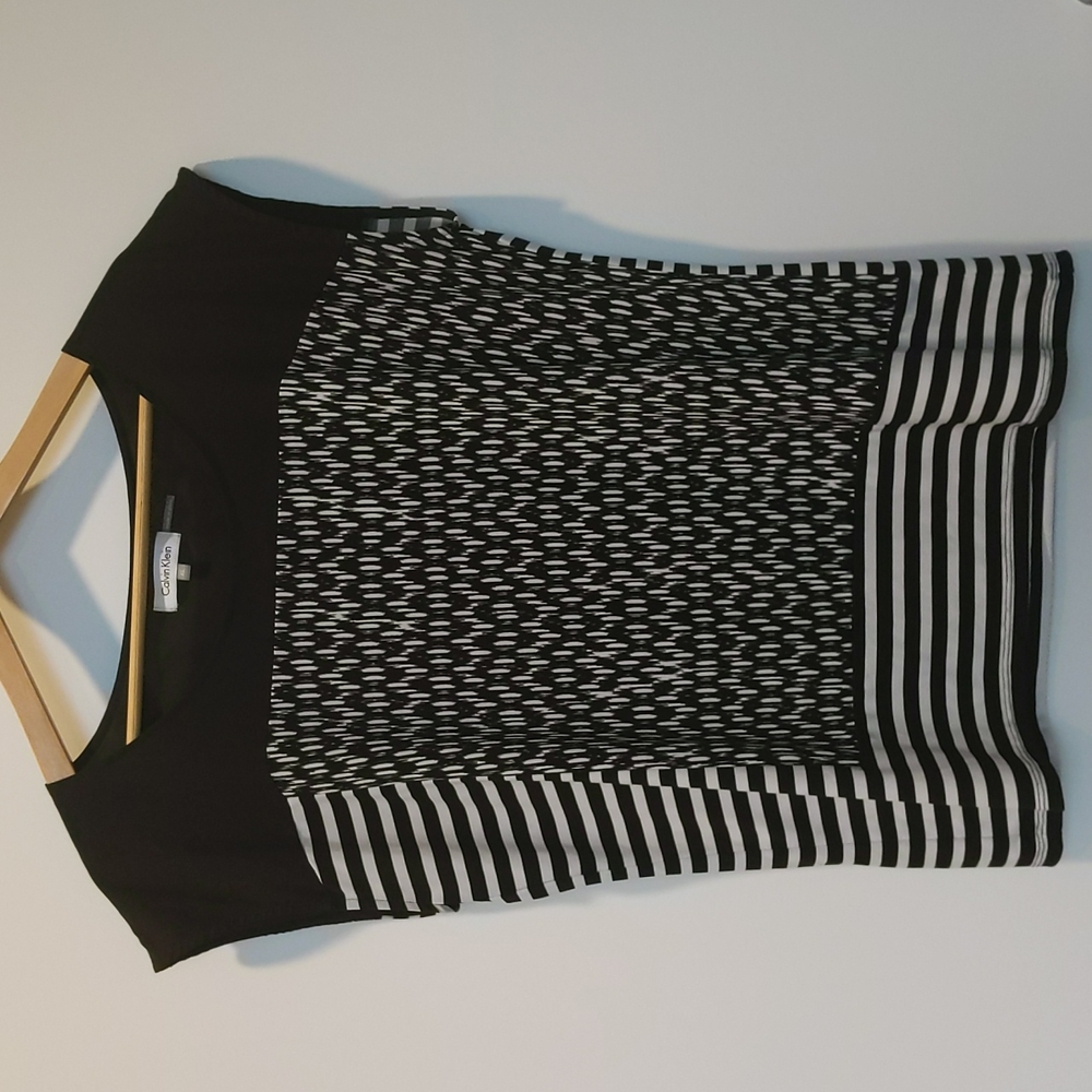Calvin Klein black/white blouse